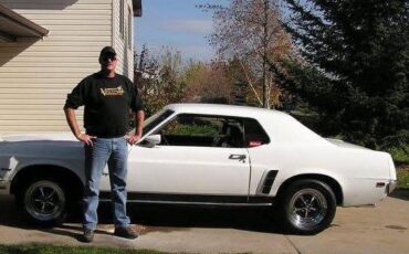 Ford-mustang-coupe-1969-white