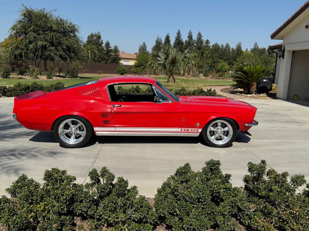 Ford-mustang-fastback-1967-red-1