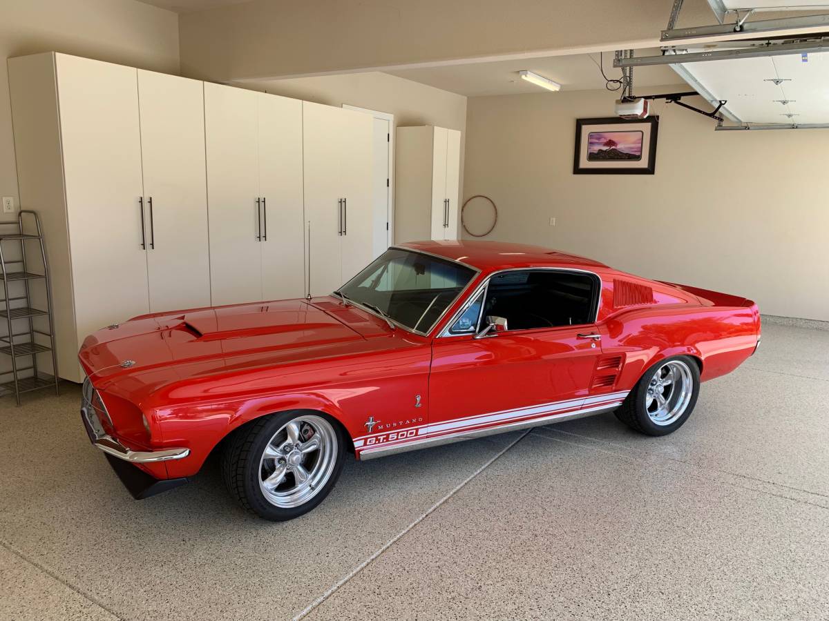 Ford-mustang-fastback-1967-red