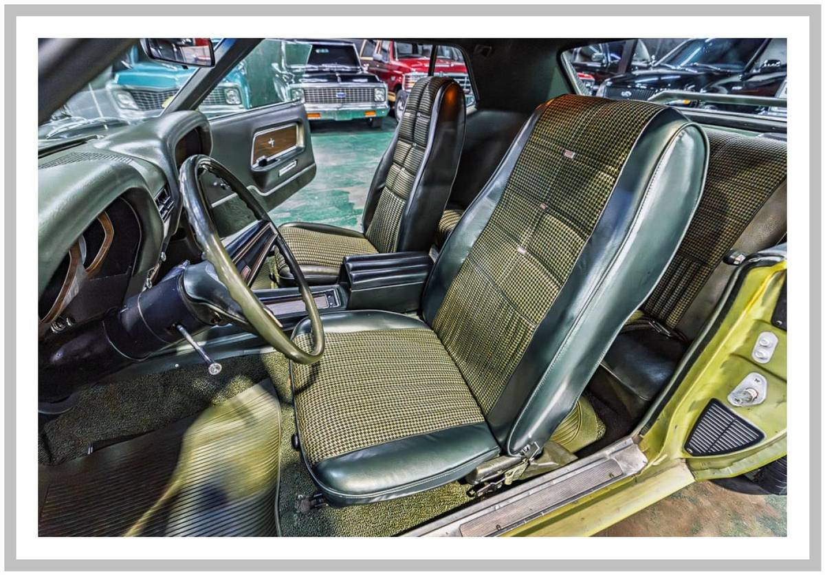 Ford-mustang-grande-1970-38