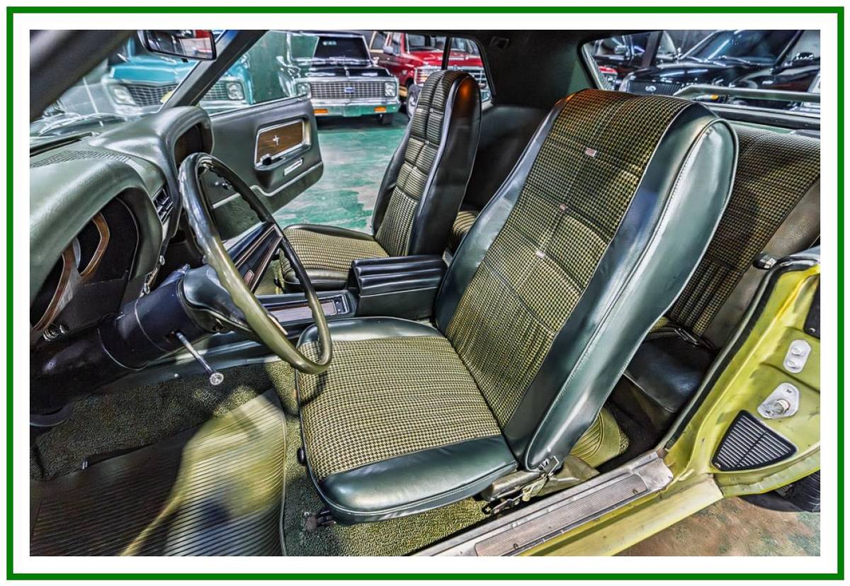Ford-mustang-grande-1970-49