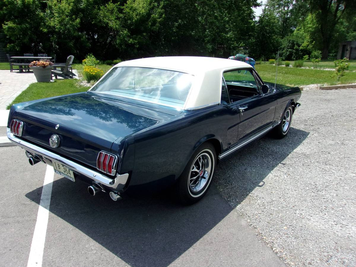 Ford-mustang-gt-1966-blue-11