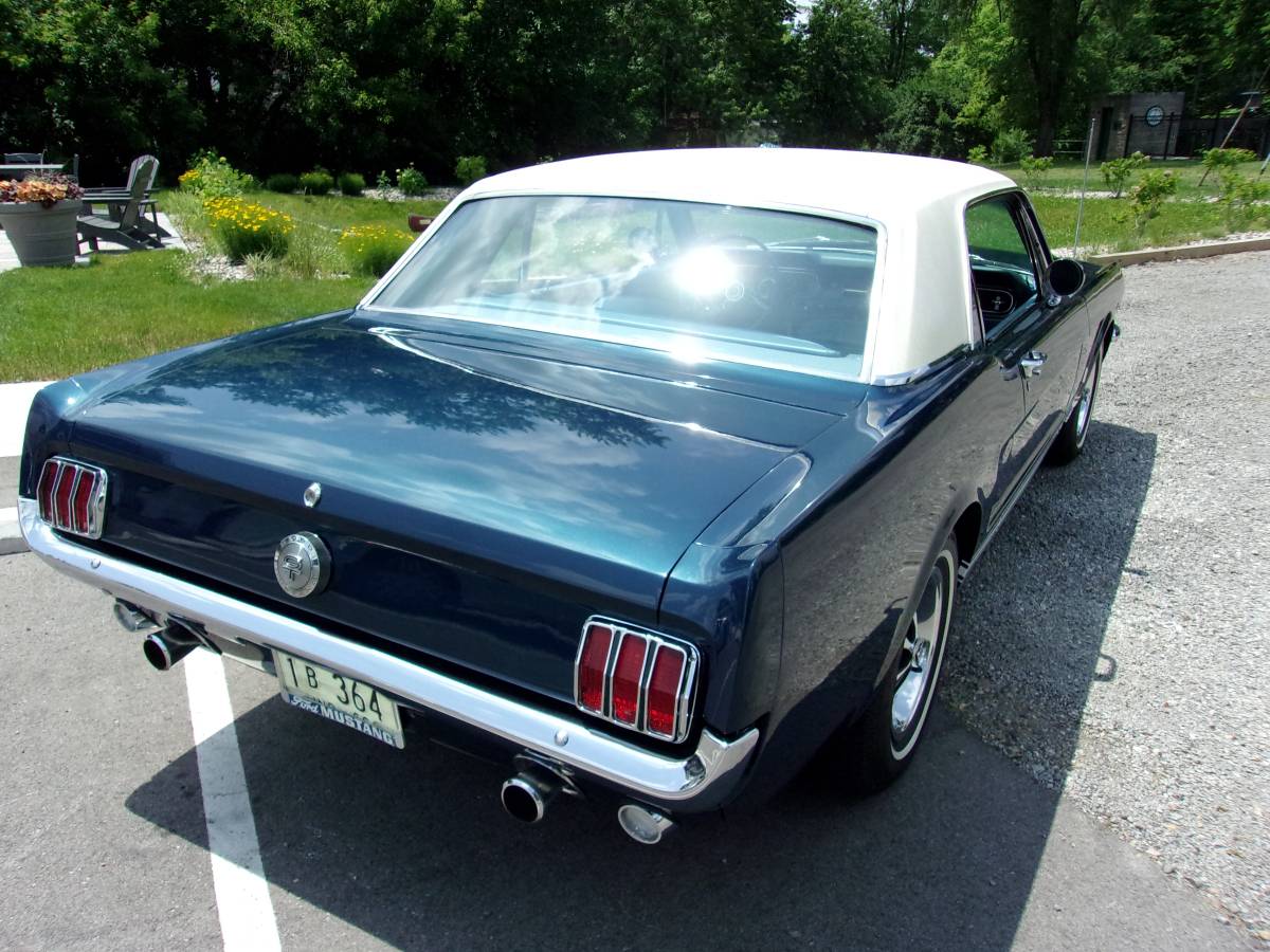 Ford-mustang-gt-1966-blue-22