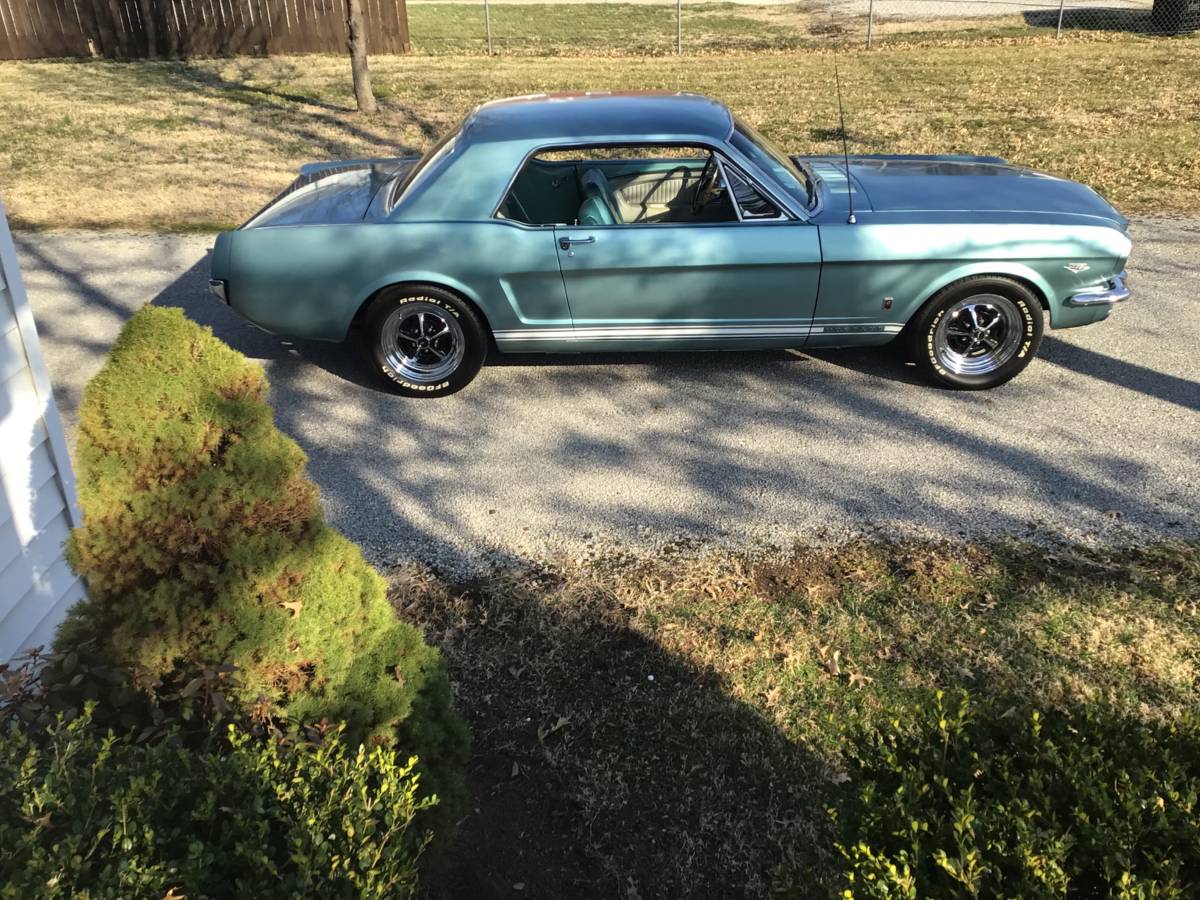 Ford-mustang-gt-1966-green-2