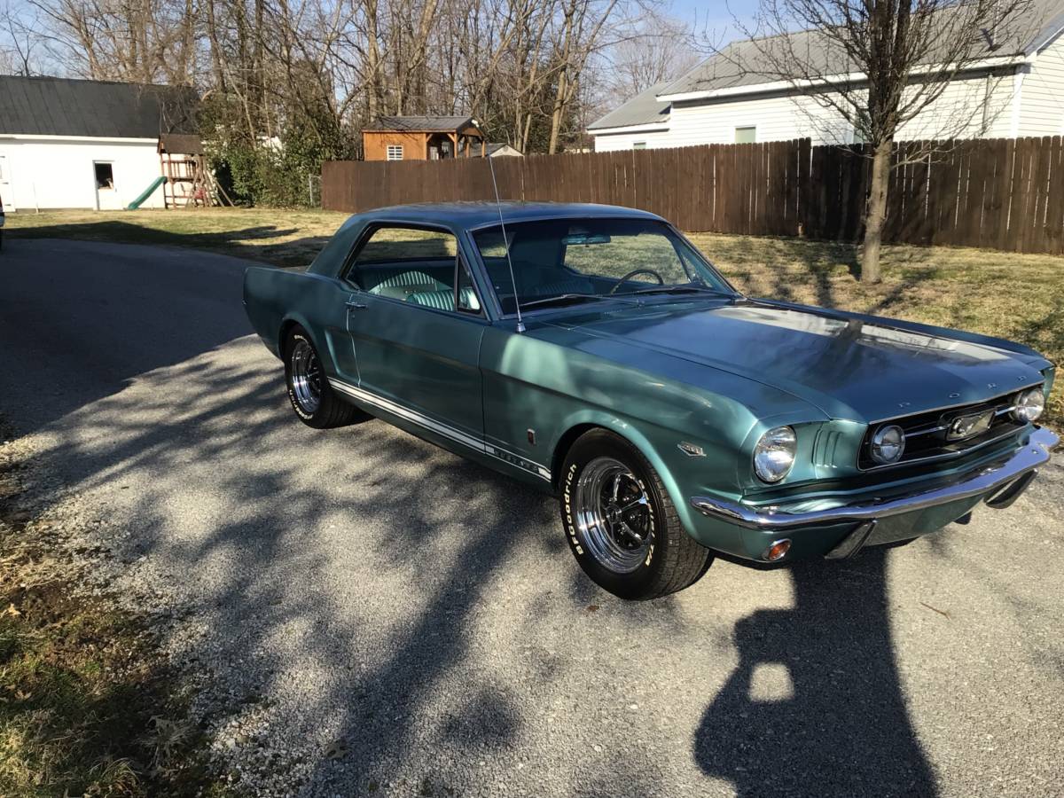 Ford-mustang-gt-1966-green-3