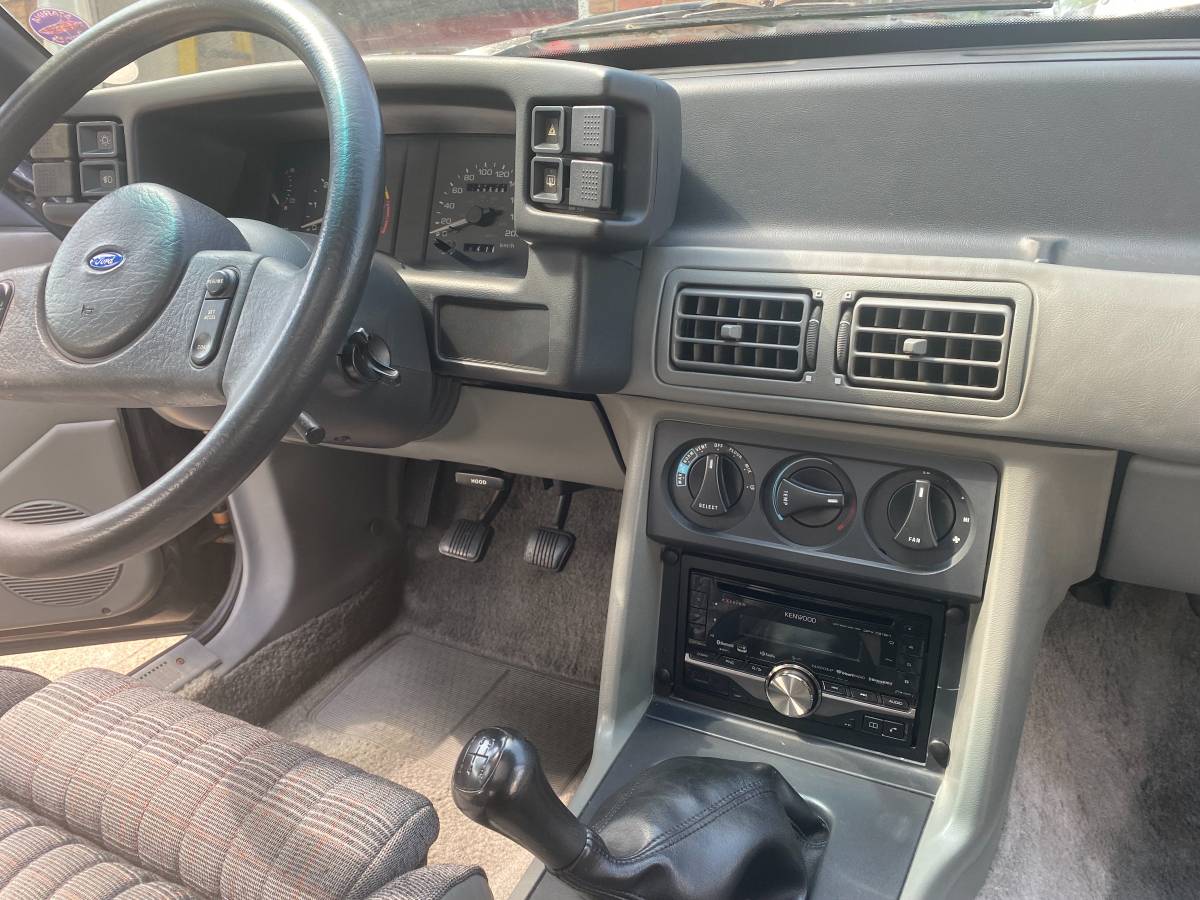 Ford-mustang-gt-1989-black-3