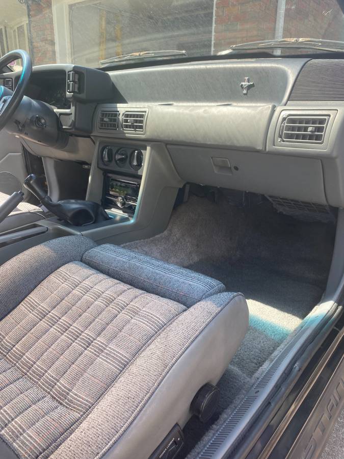 Ford-mustang-gt-1989-black-8
