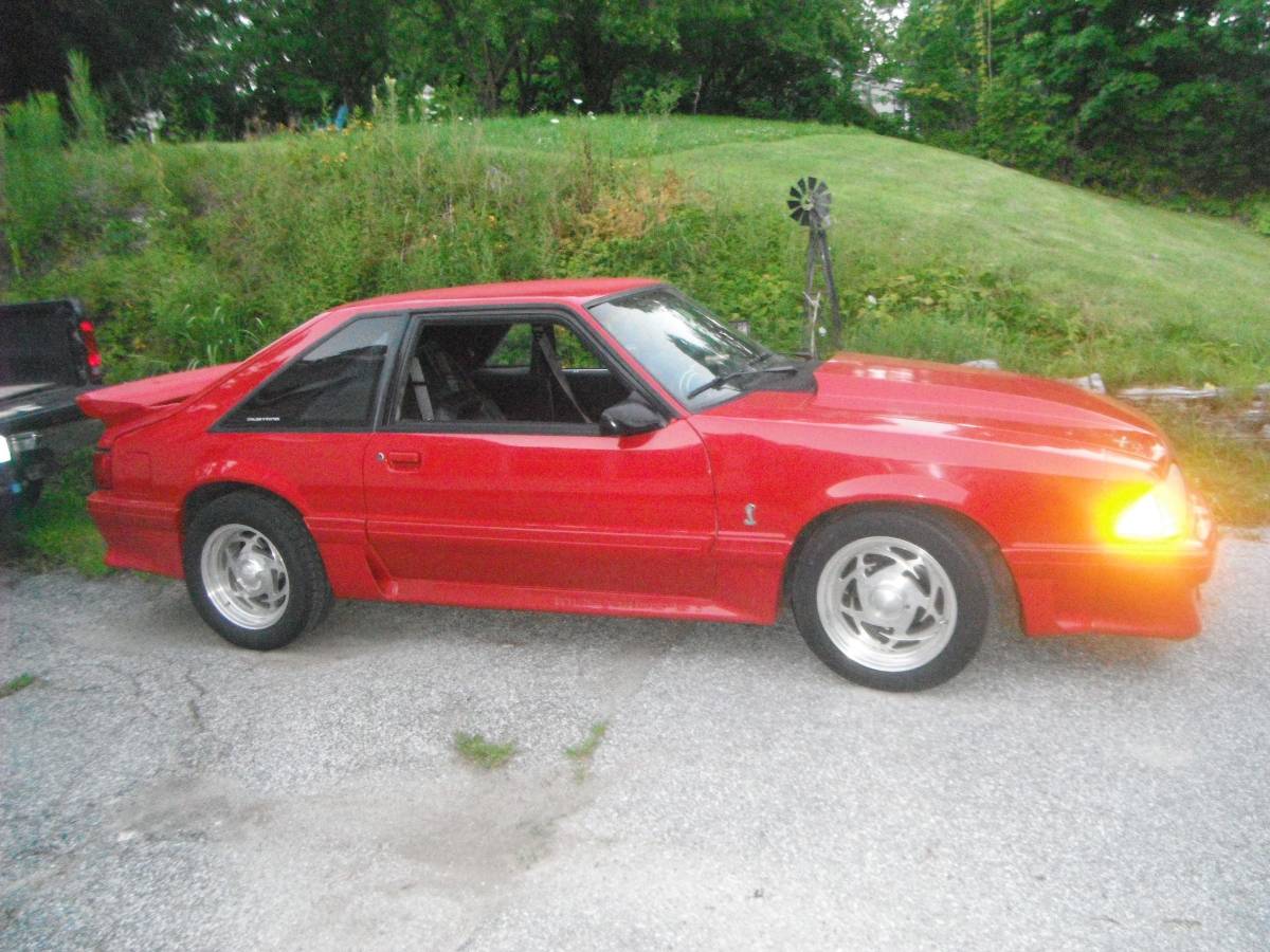 Ford-mustang-gt-1991-red
