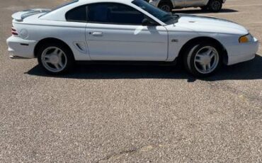 Ford-mustang-gt-1995-white-2