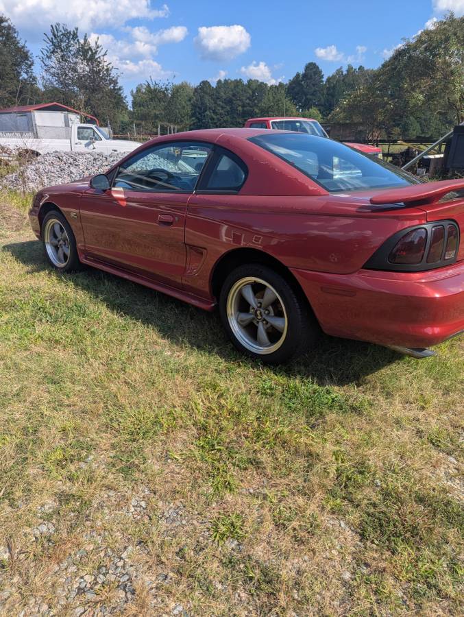 Ford-mustang-gt-1995