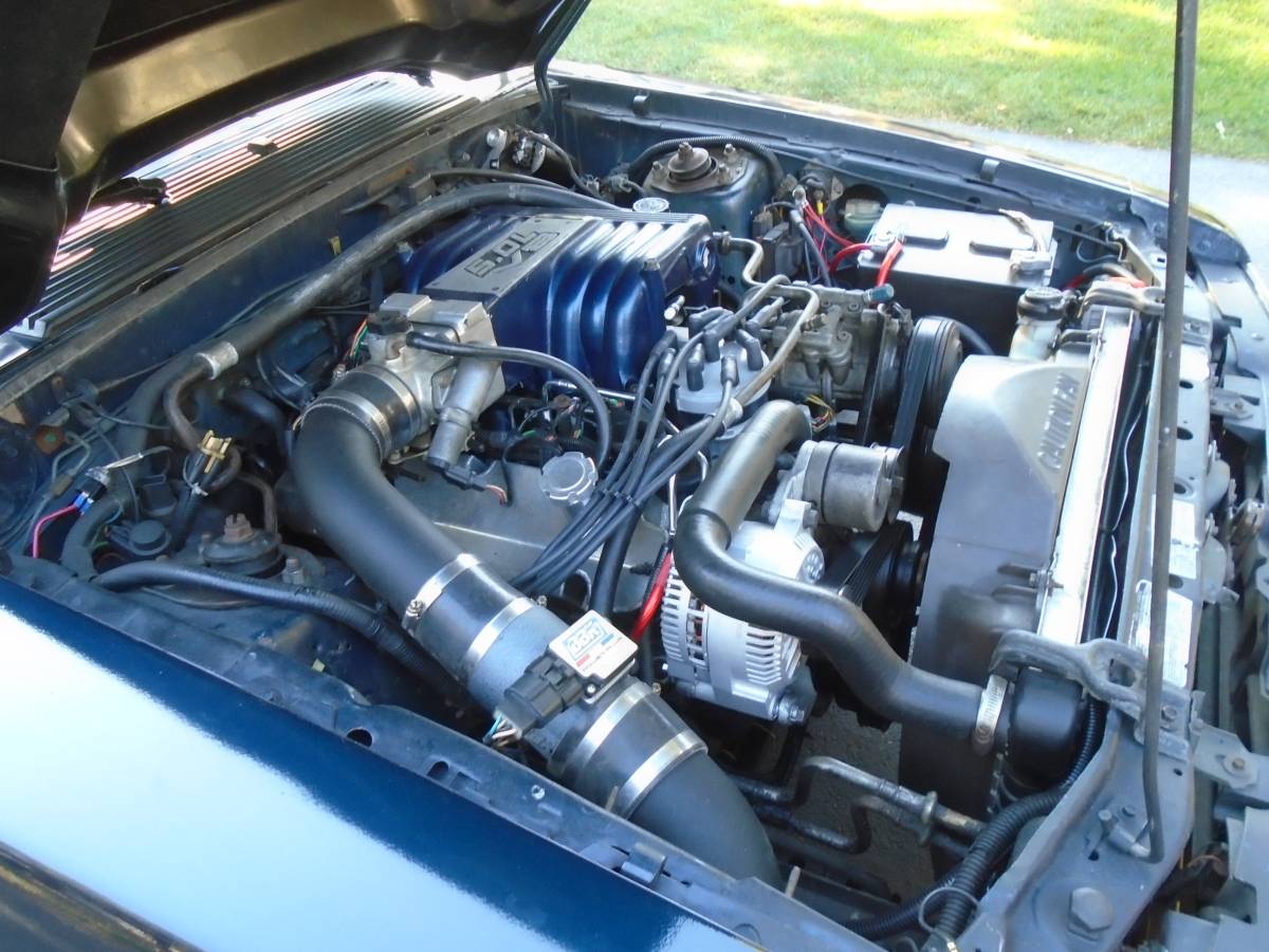 Ford-mustang-gt-convertible-1987-blue-10