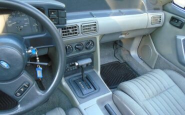 Ford-mustang-gt-convertible-1987-blue-16