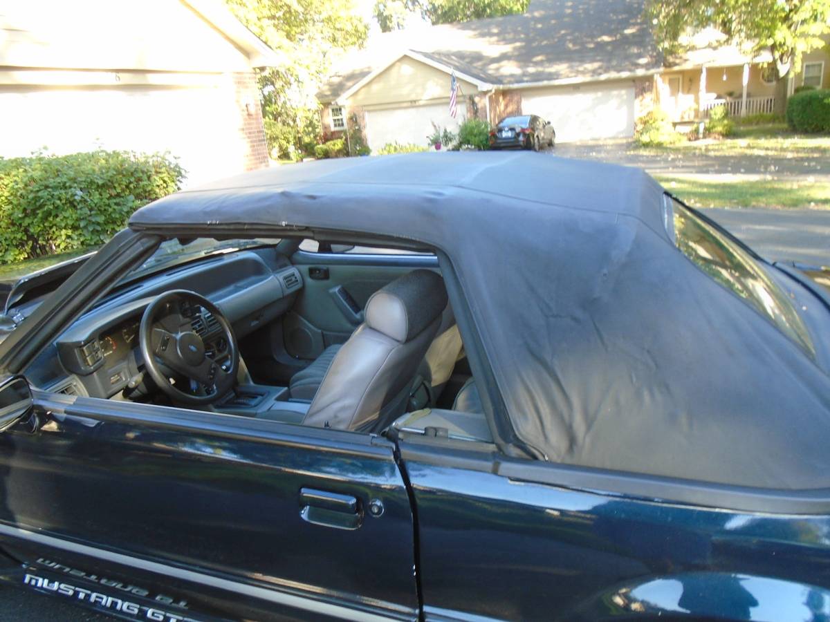 Ford-mustang-gt-convertible-1987-blue-19
