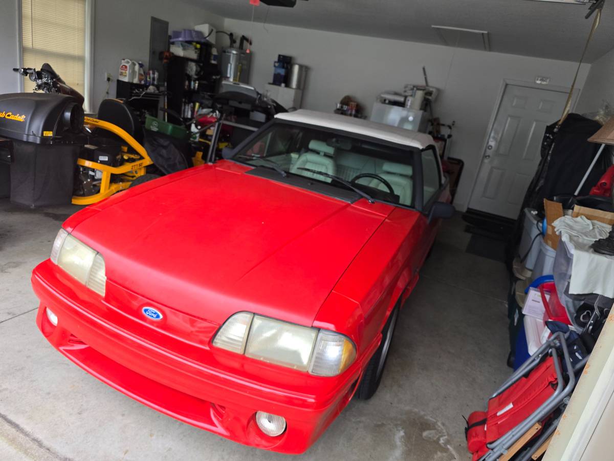 Ford-mustang-gt-convertible-1993-red-2