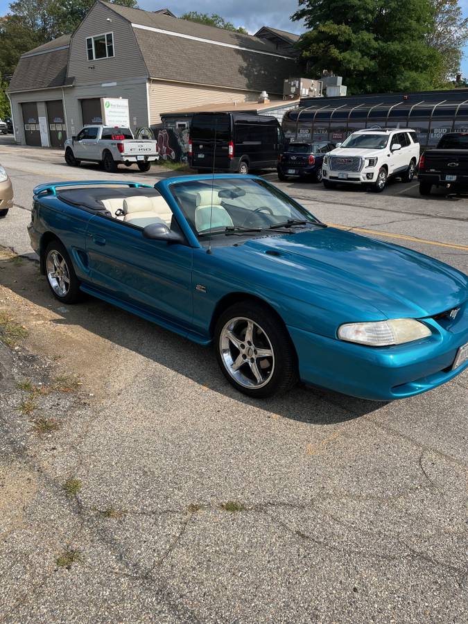 Ford-mustang-gt-convertible-1994-blue