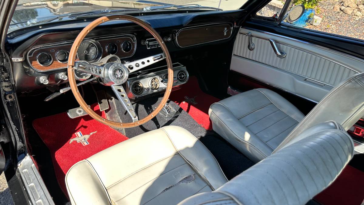 Ford-mustang-gt-coupe-1965-black-13