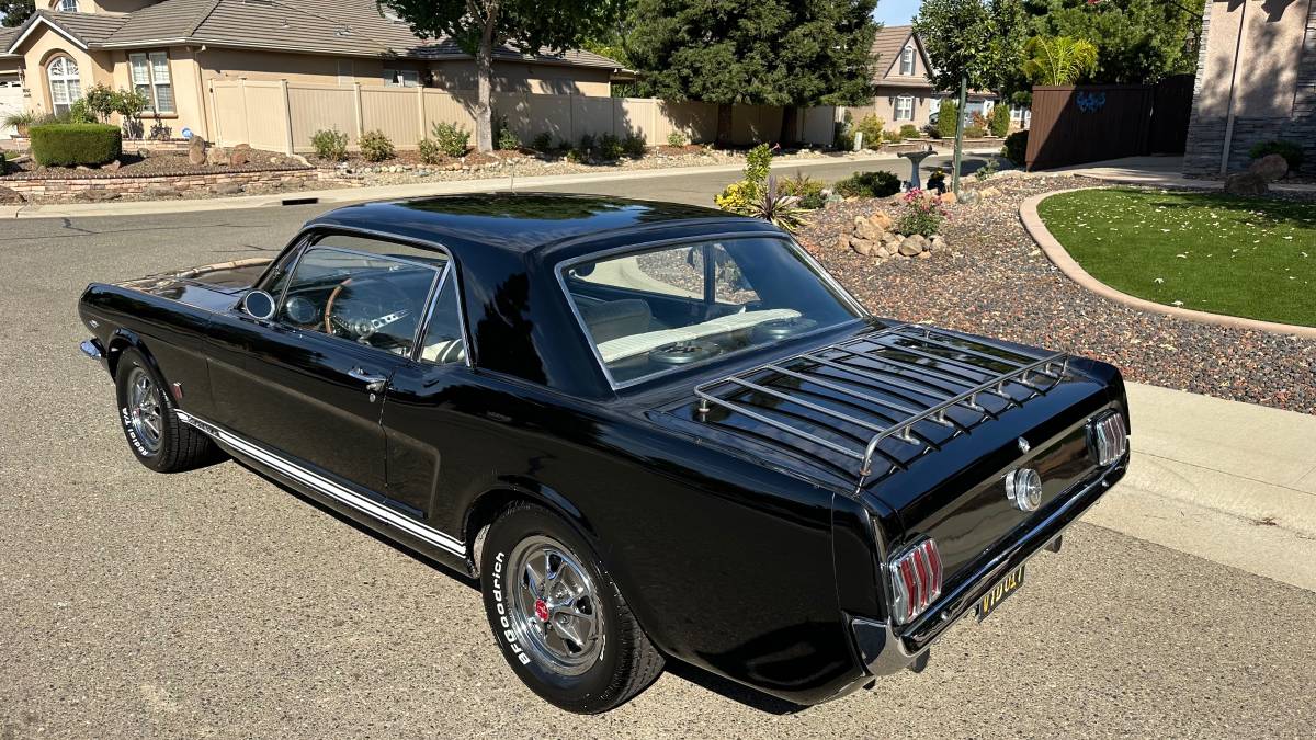 Ford-mustang-gt-coupe-1965-black-3