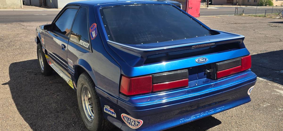 Ford-mustang-gt-coupe-1988-3