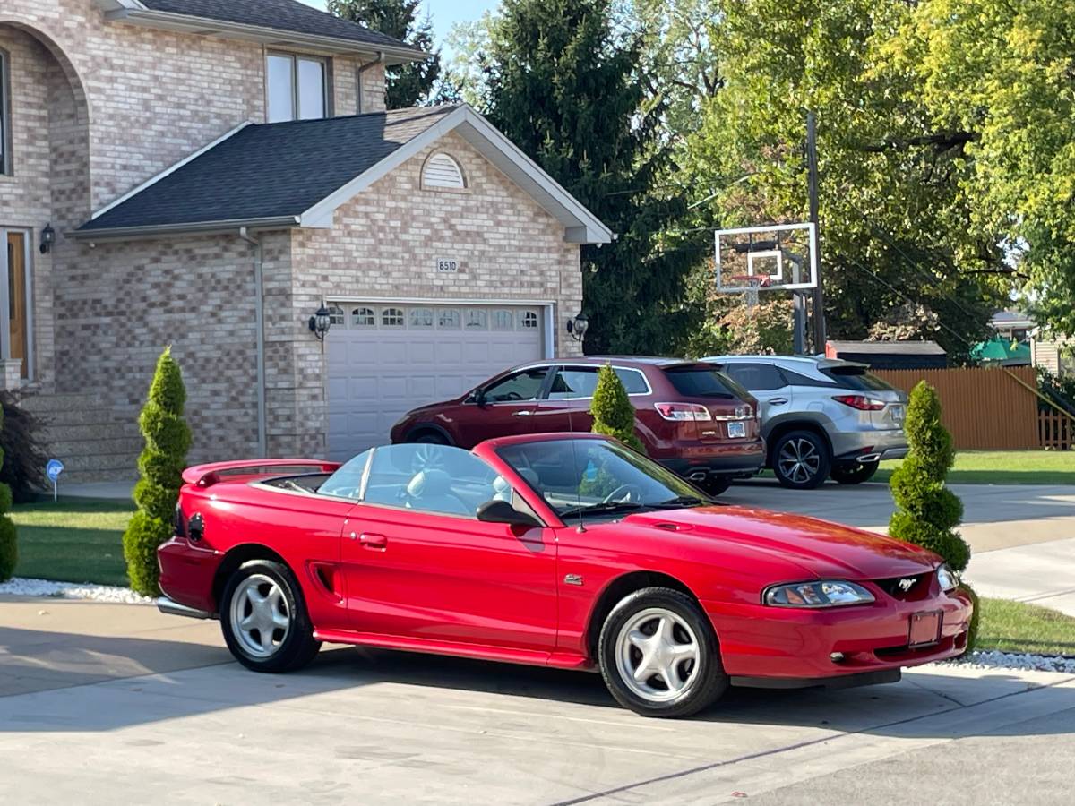 Ford-mustang-gt-premium-convertible-1994-red-11