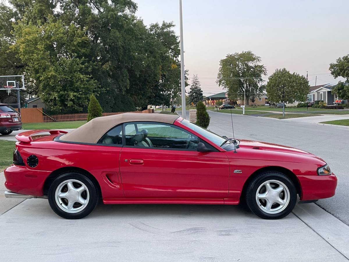 Ford-mustang-gt-premium-convertible-1994-red-12
