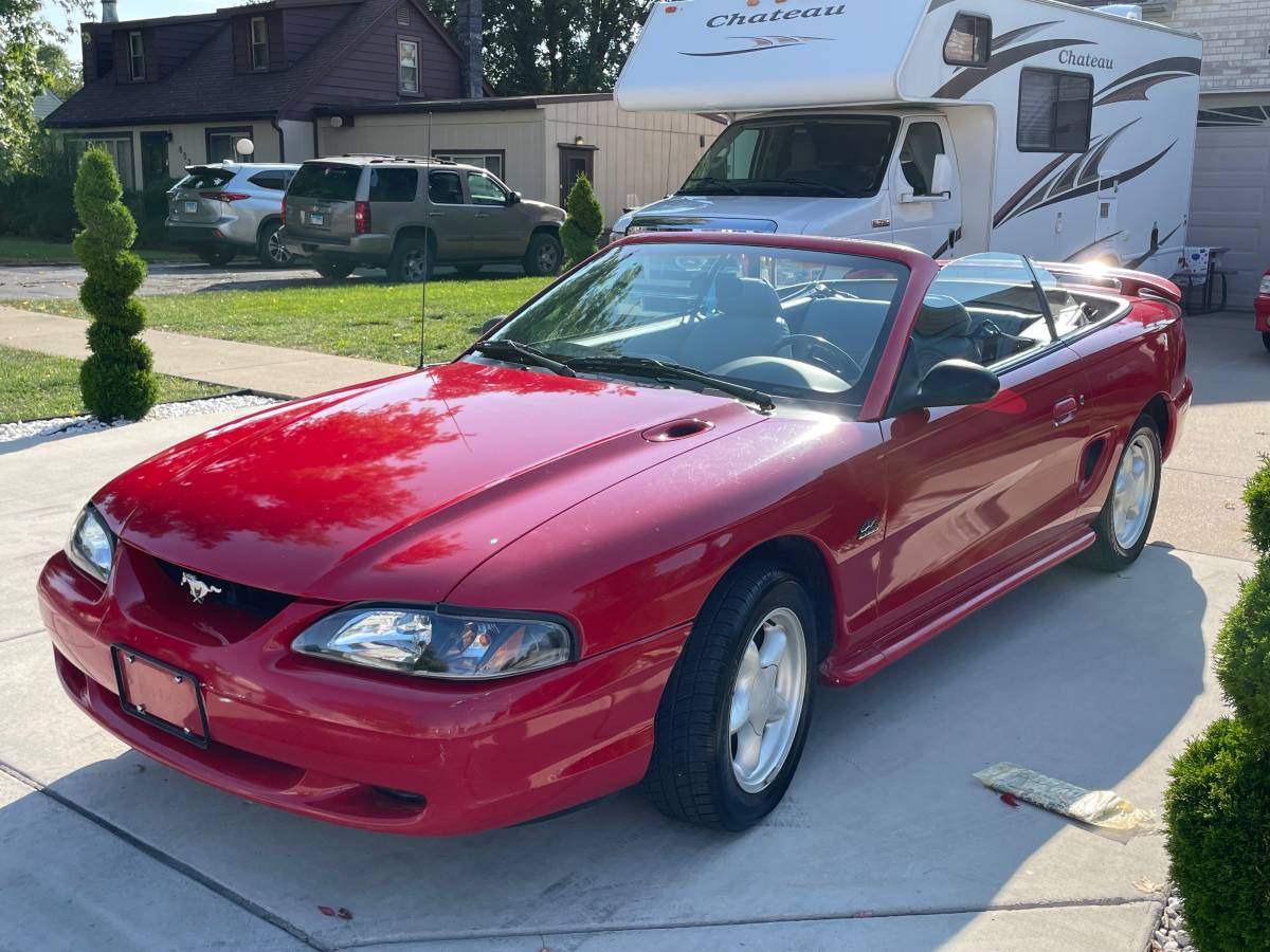 Ford-mustang-gt-premium-convertible-1994-red-13