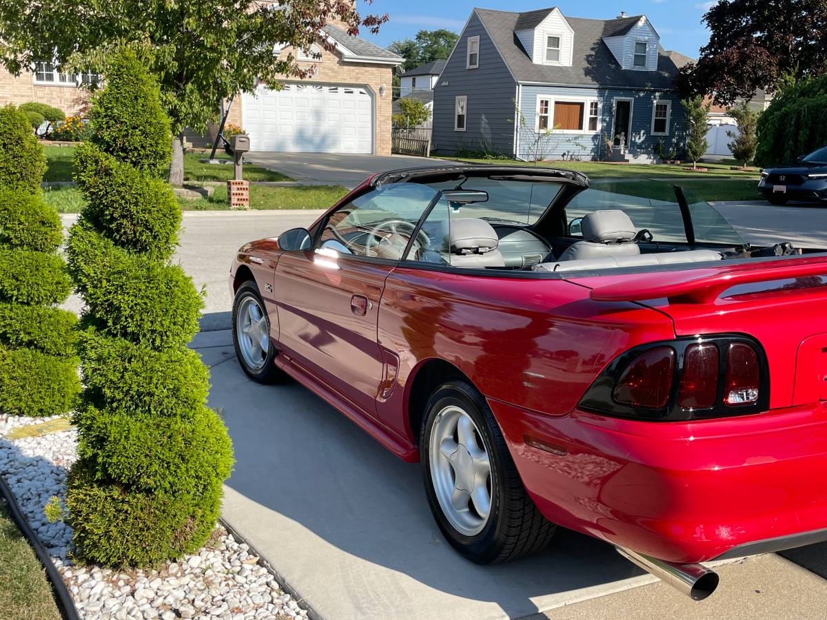 Ford-mustang-gt-premium-convertible-1994-red-14