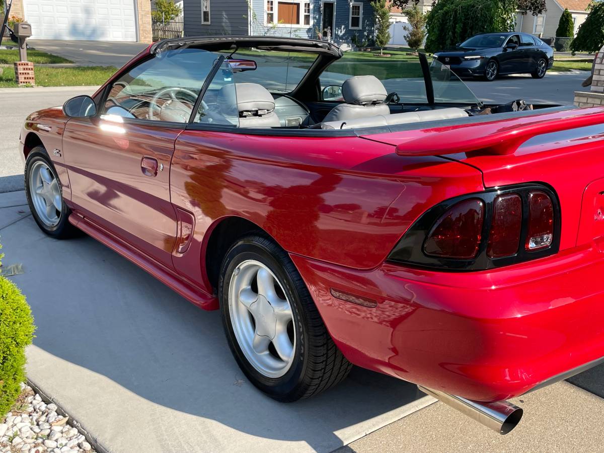 Ford-mustang-gt-premium-convertible-1994-red-9