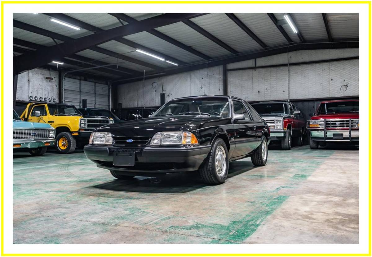 Ford-mustang-lx-1990-black-12