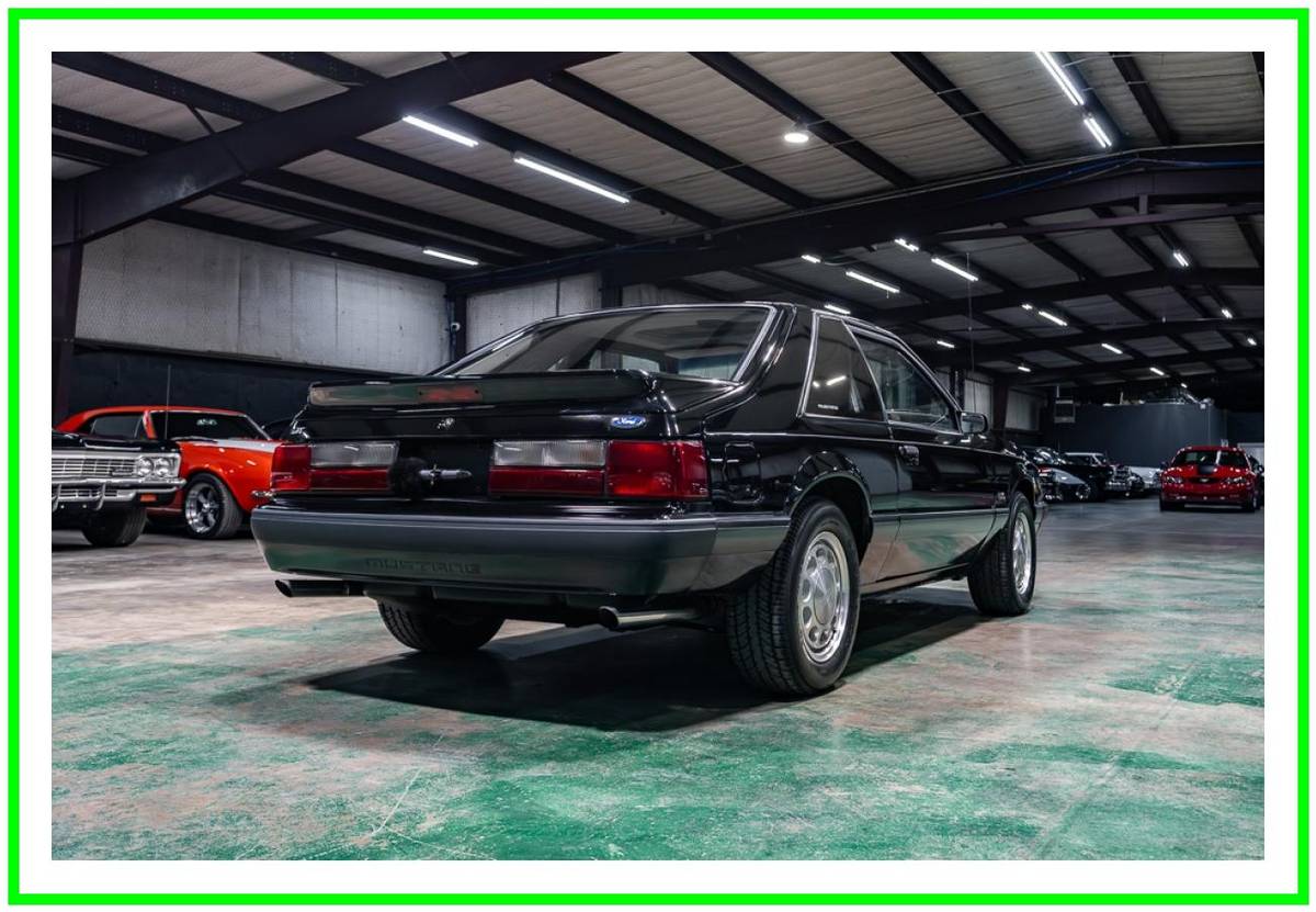 Ford-mustang-lx-1990-black-29