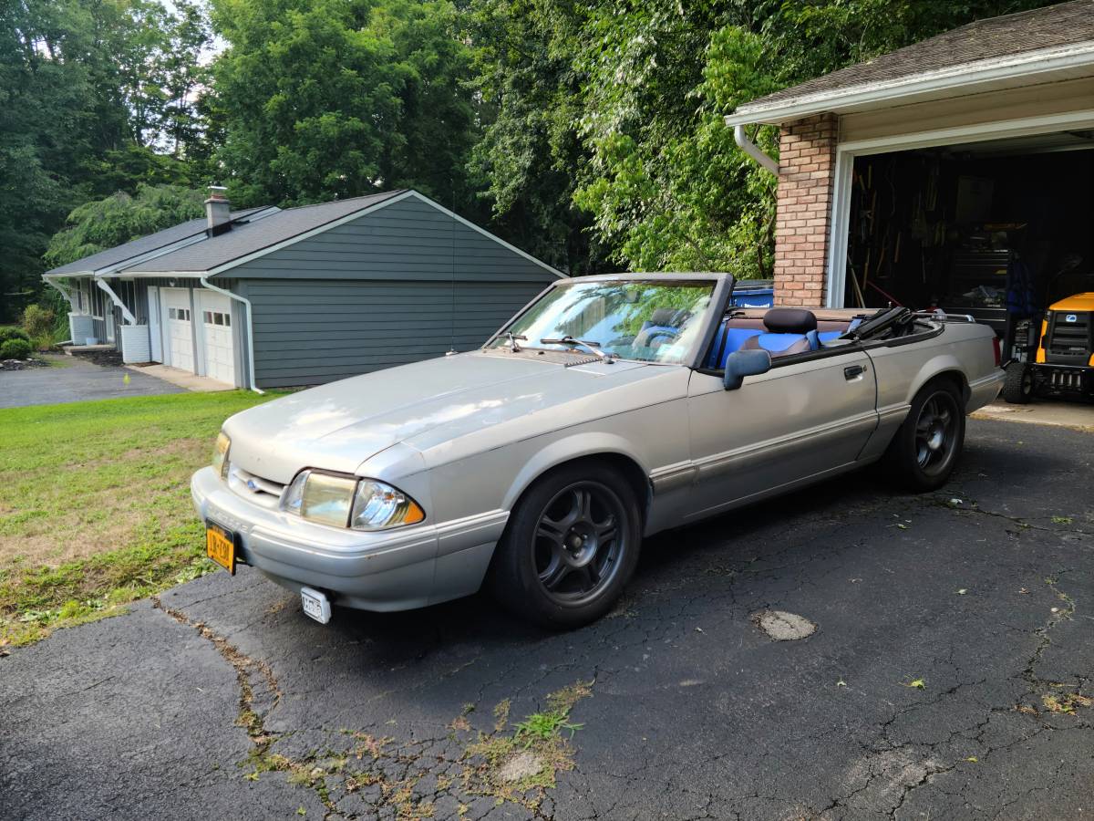 Ford-mustang-lx-1993-silver