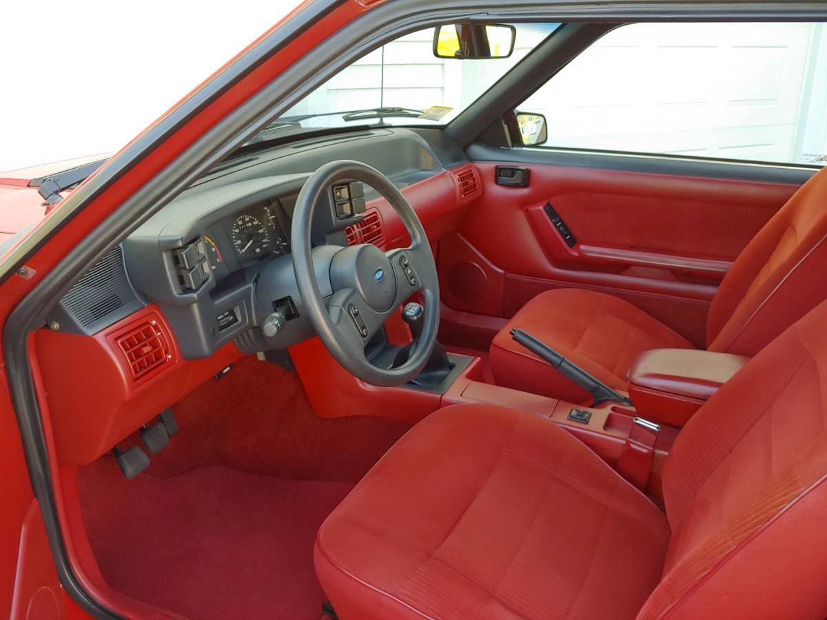 Ford-mustang-lx-5.0-1989-10