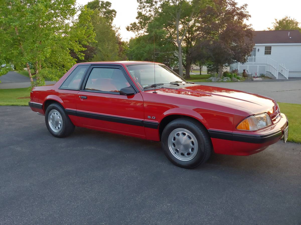 Ford-mustang-lx-5.0-1989-12