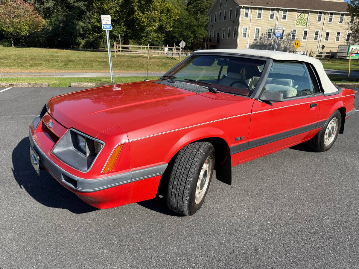 Ford-mustang-lx-convertible-5.0-1985-red-3