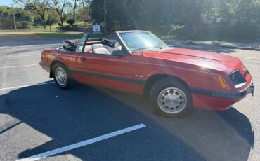 Ford-mustang-lx-convertible-5.0-1985-red-4