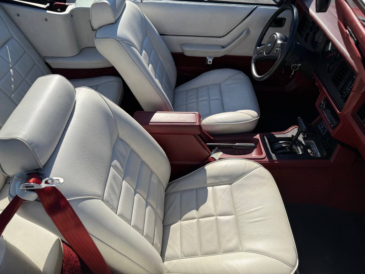 Ford-mustang-lx-convertible-5.0-1985-red-9