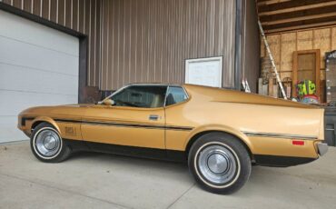 Ford-mustang-mach-1-1972