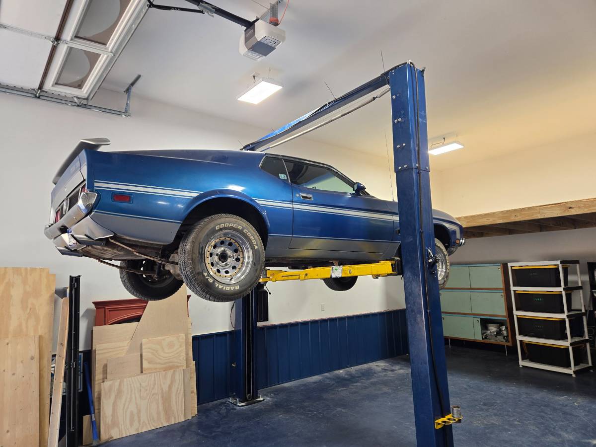 Ford-mustang-mach-1-1972-blue-6