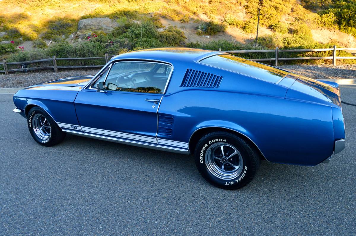 Ford-mustang-s-code-fastback-1967-8
