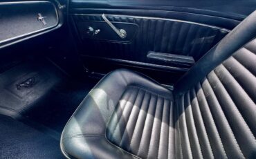 Ford-mustang-shelby-gt350-1966-white-23