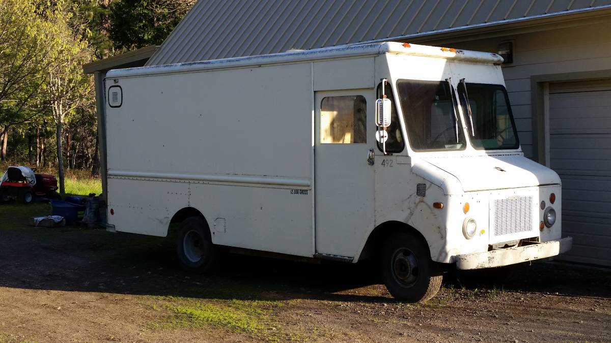 Ford-p400-1973-white-1