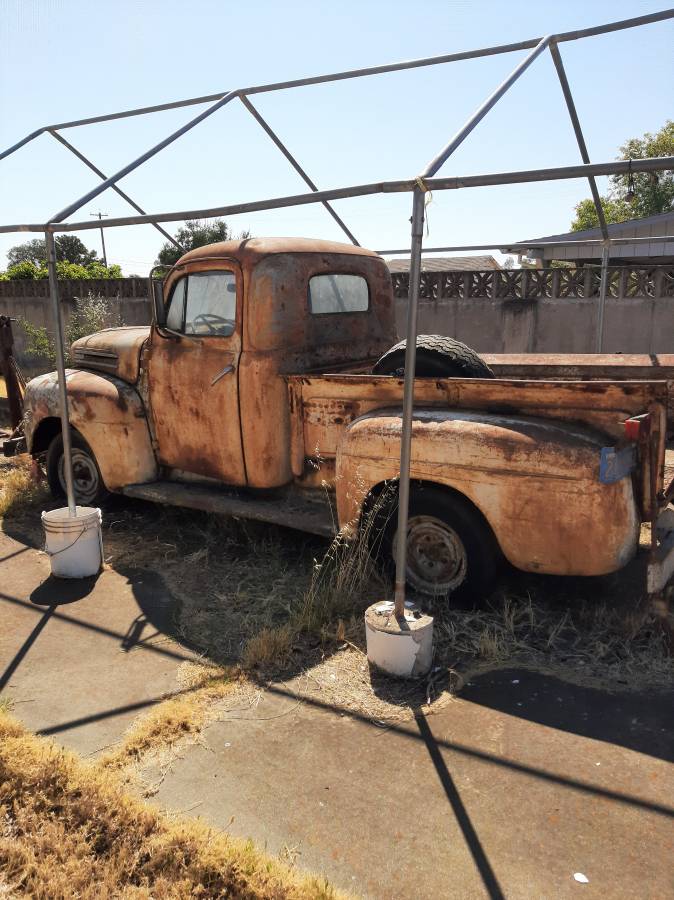 Ford-pickup-1949-1