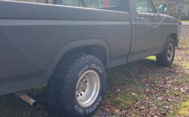 Ford-pu-1985-black-1