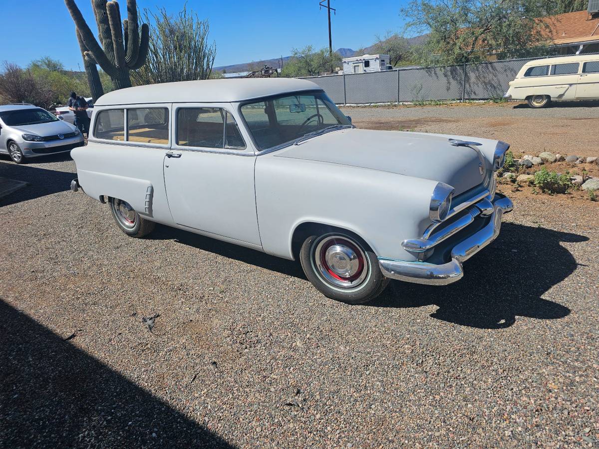 Ford-ranch-wagon-1953-1