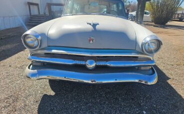 Ford-ranch-wagon-1953-2