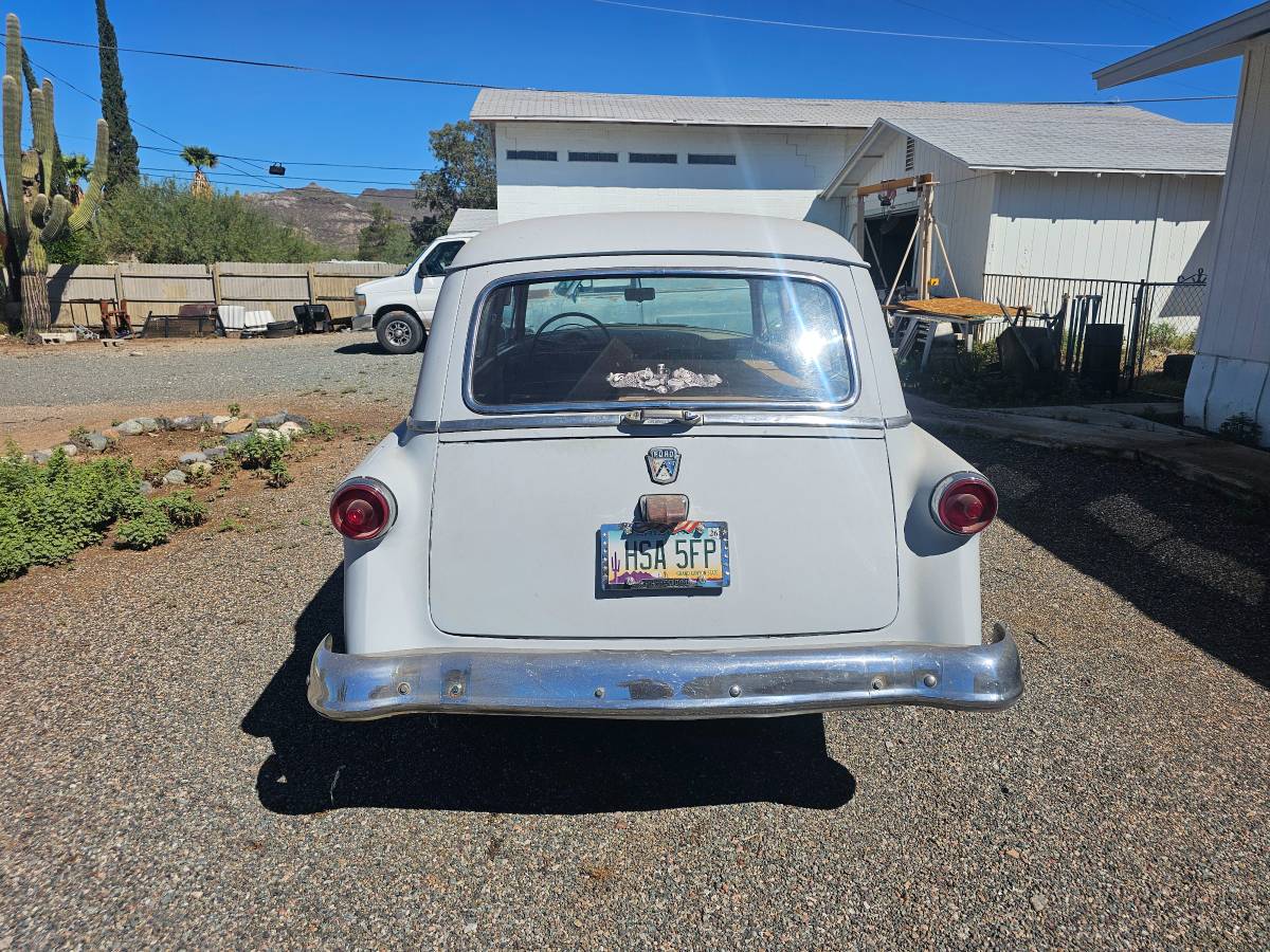 Ford-ranch-wagon-1953-3