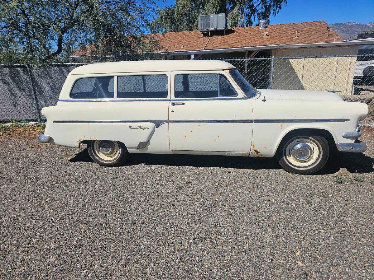 Ford-ranch-wagon-1953-7