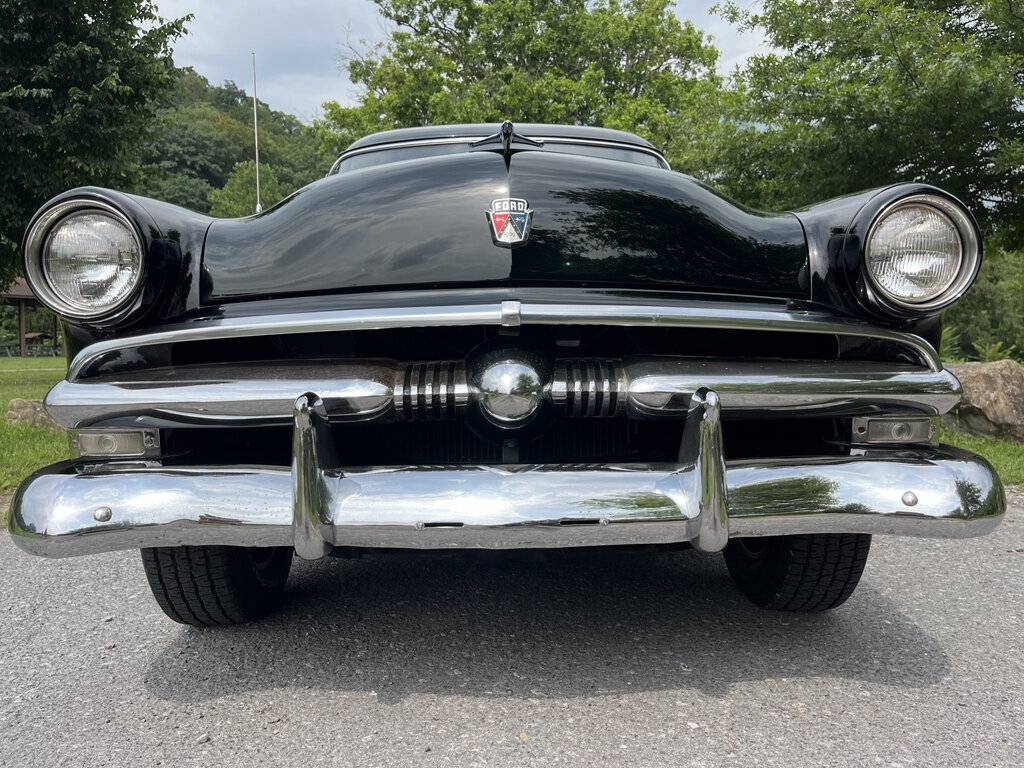 Ford-ranch-wagon-1953-black-5