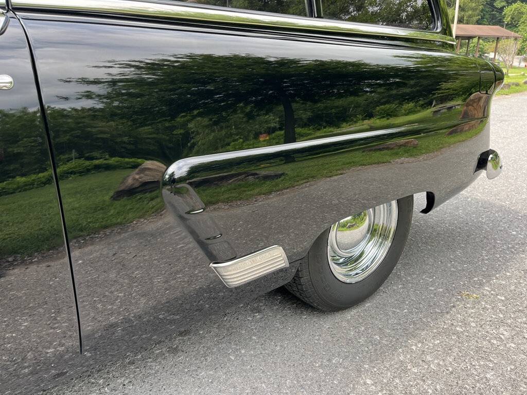 Ford-ranch-wagon-1953-black-9