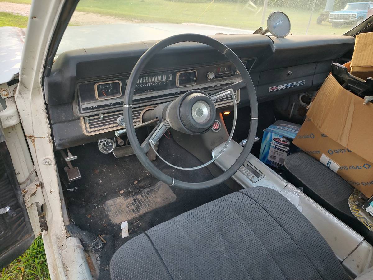 Ford-ranchero-1967-grey-4