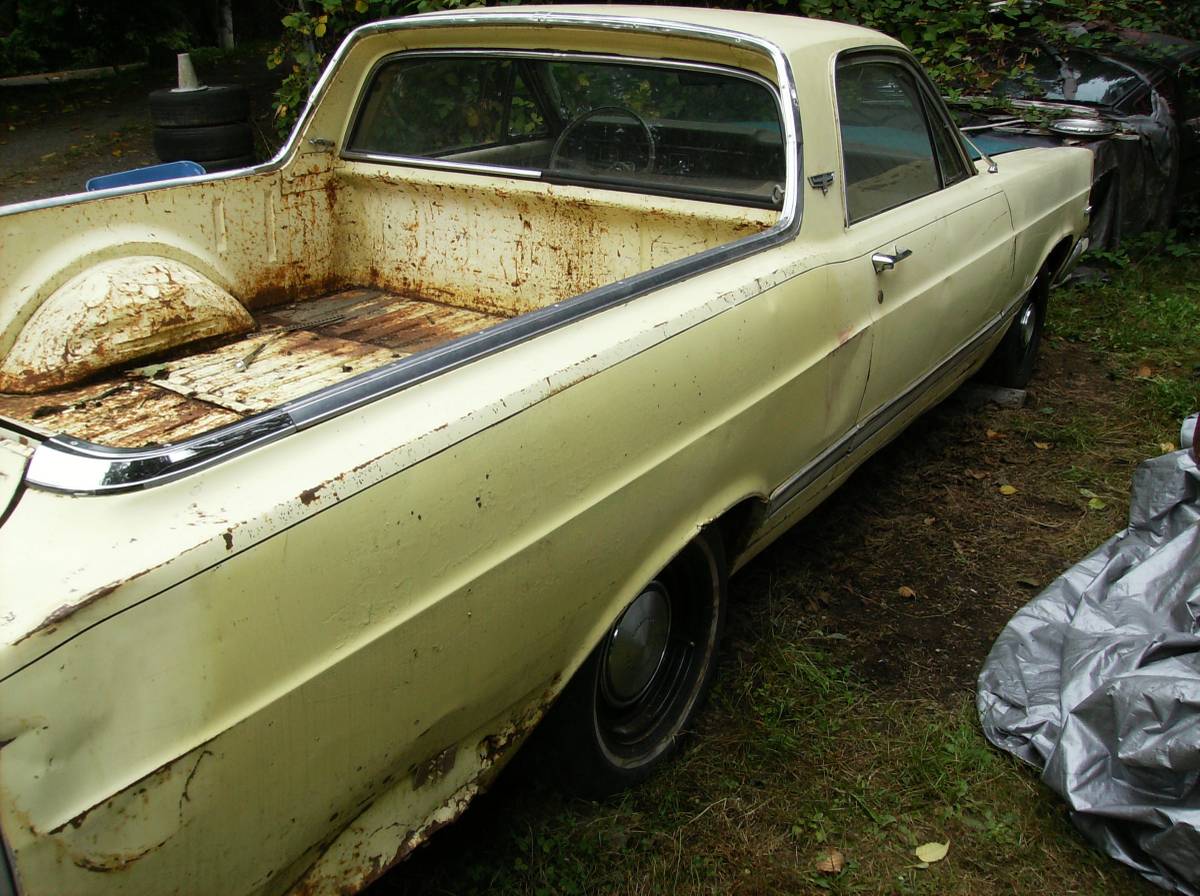Ford-ranchero-1967-yellow-2